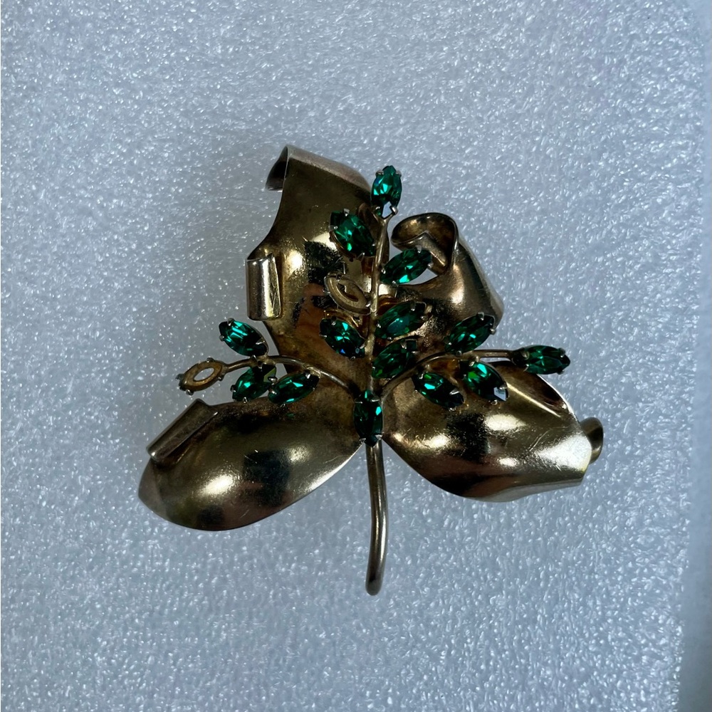 Vintage Calvaire Sterling Flower Brooch – Green Rhinestones, Mid-Century, As-Is